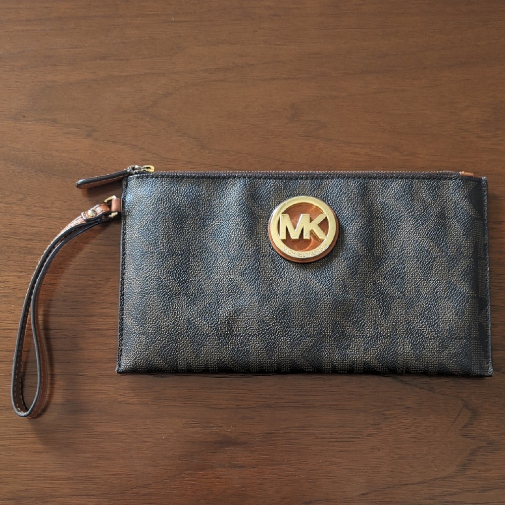 Michael Kors Fulton Logo Brown W/ Camel Trim Wristlet